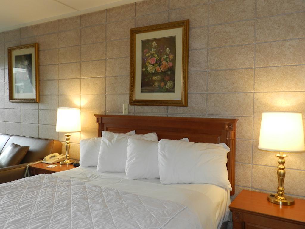 Capri Inn Saint Catharines Bagian luar foto